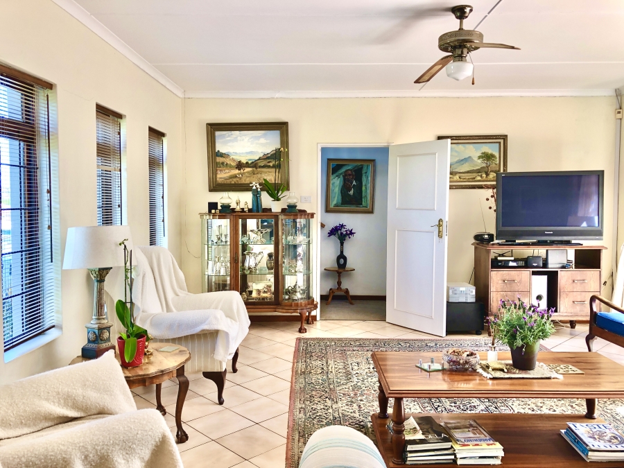 5 Bedroom Property for Sale in Kenton On Sea Eastern Cape